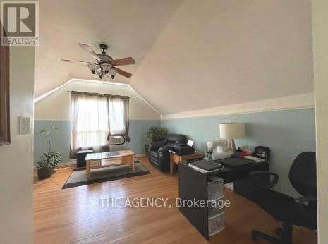 56 Sylvan Crescent — photo 8 of 16