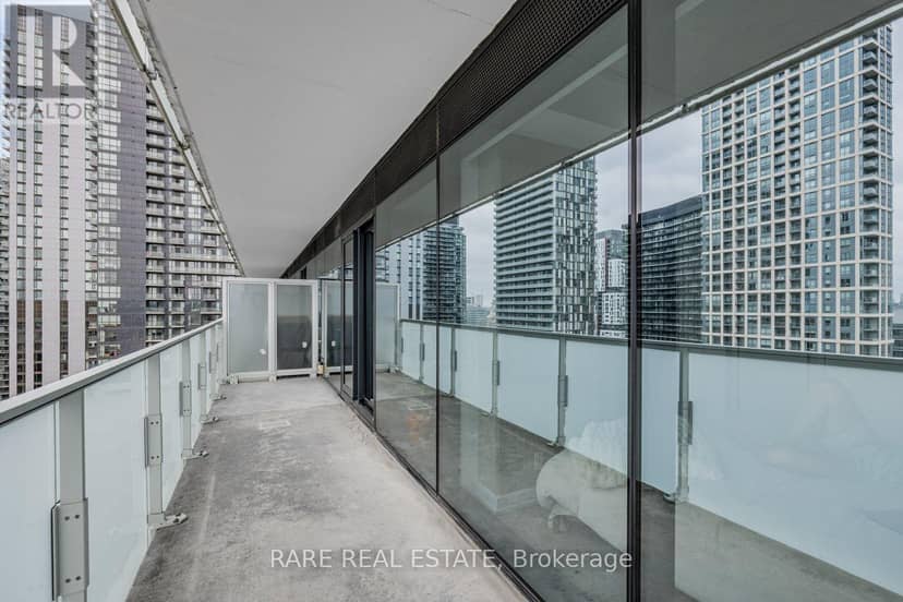 2404 - 11 Charlotte Street — photo 26 of 31