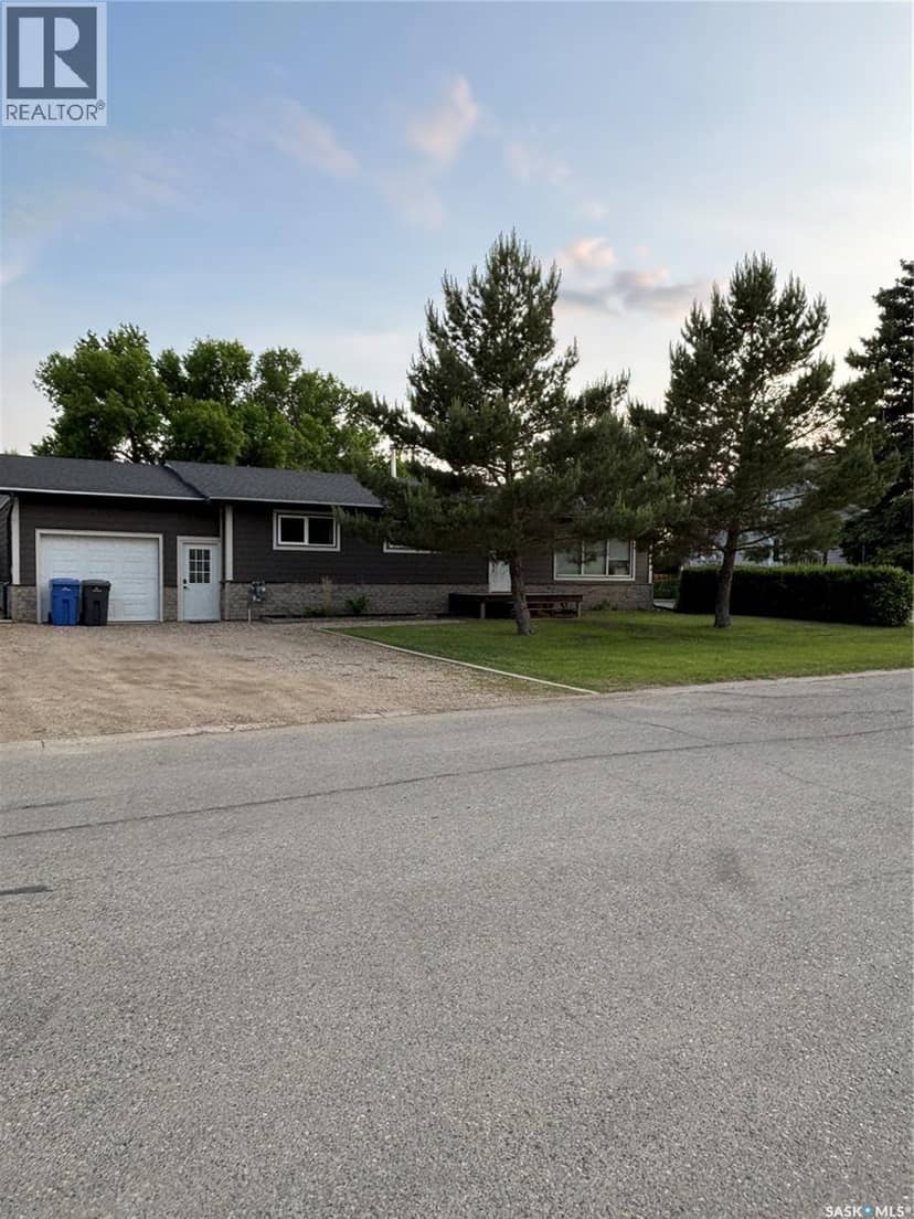 845 Prospect AVENUE, Oxbow, photo 2