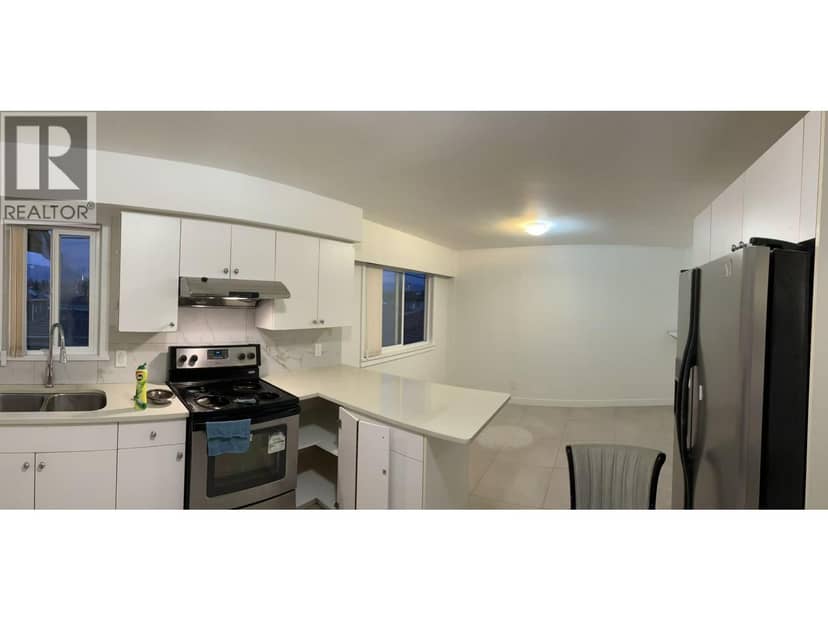 3161 E 15TH AVENUE, Vancouver