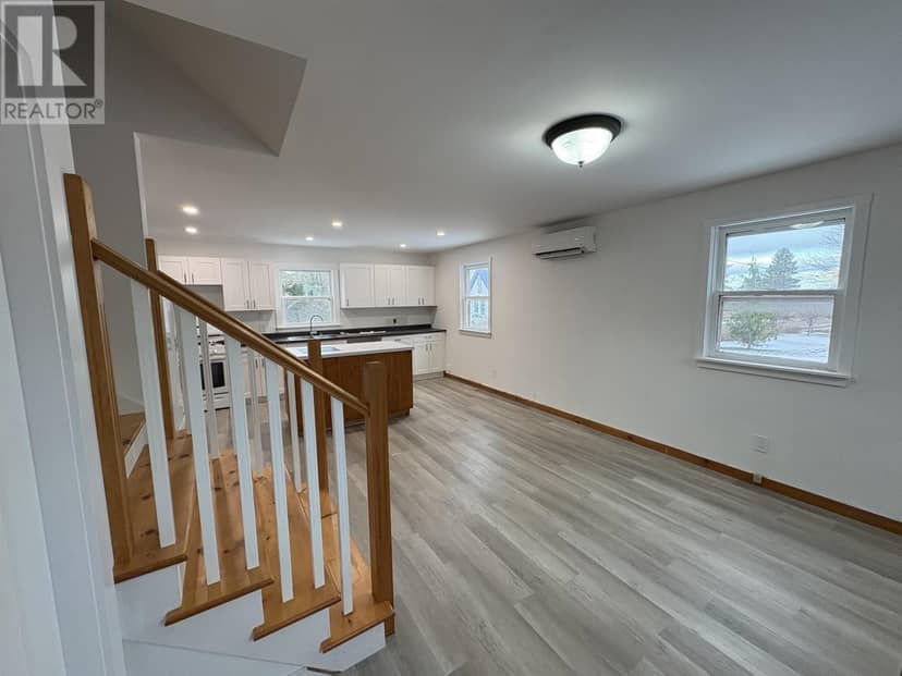 1288 Callbeck — photo 4 of 26