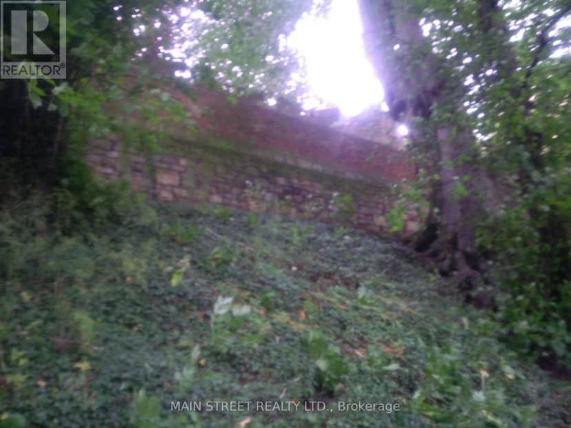 000 Blanchards Road — photo 2 of 4