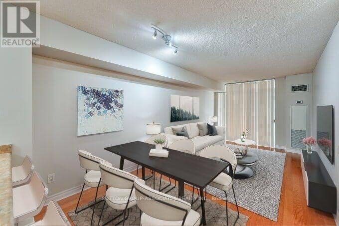 609 - 5229 Dundas Street W — photo 8 of 39