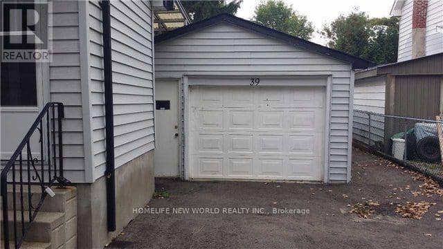 39 Windsor Drive — photo 3 of 15