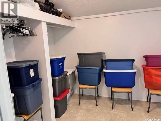 207 Kinistino AVENUE W — photo 13 of 22