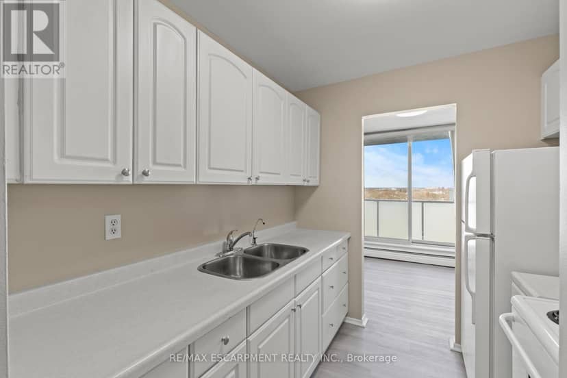 1004 - 359 Geneva Street — photo 15 of 34