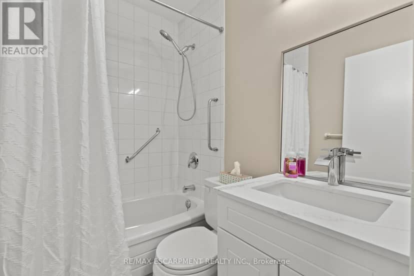 1004 - 359 Geneva Street — photo 21 of 34
