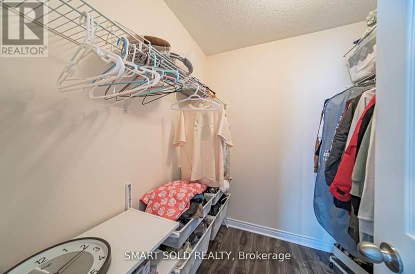 PH210 - 256 Doris Avenue — photo 25 of 30