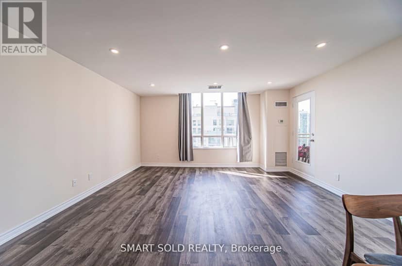 PH210 - 256 Doris Avenue, Toronto, photo 5