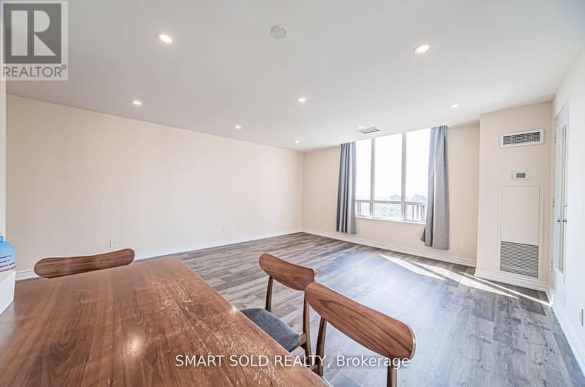 PH210 - 256 Doris Avenue, Toronto, photo 6