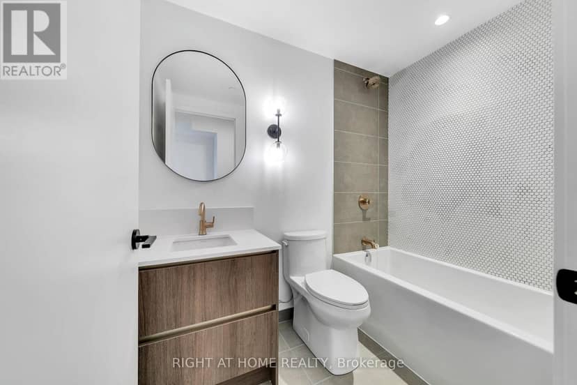403 - 1285 Queen Street E — photo 11 of 31