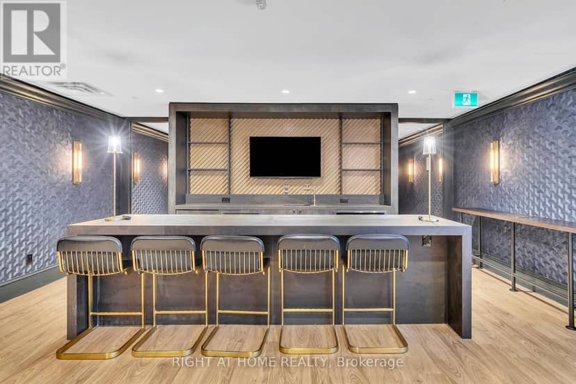 403 - 1285 Queen Street E — photo 20 of 31