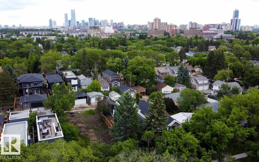 8703 142 ST NW, Edmonton, photo 2