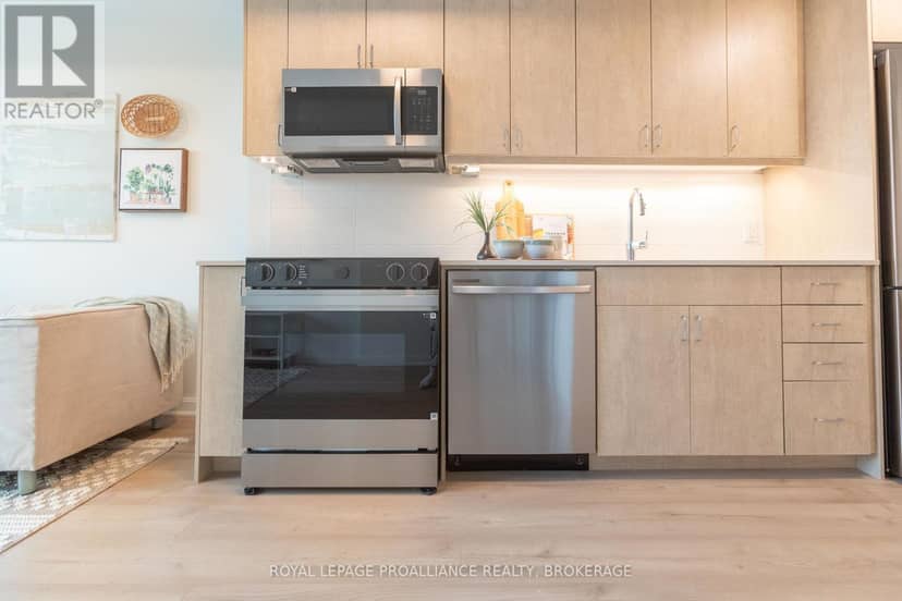 716 - 223 Princess Street — photo 11 of 19