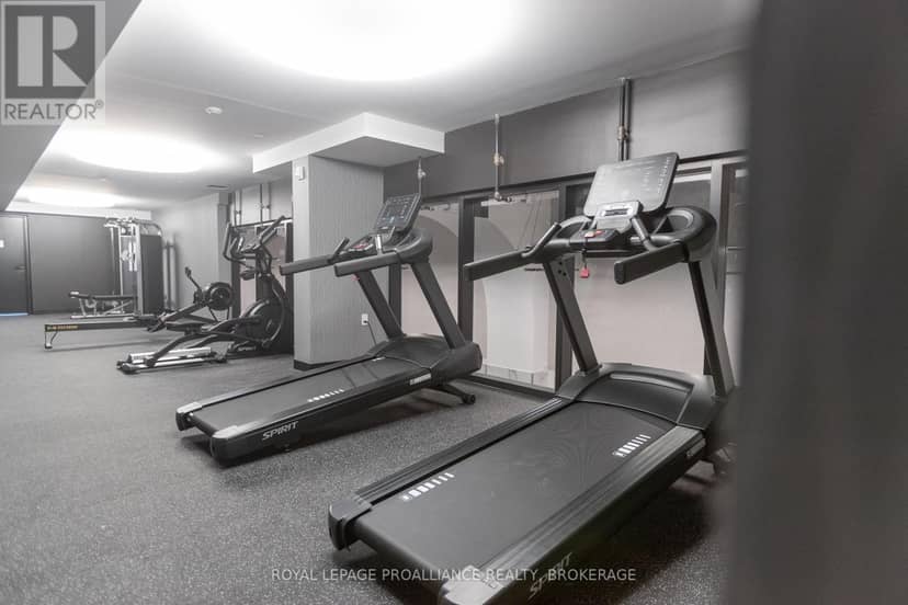 605 - 223 Princess Street — photo 18 of 22