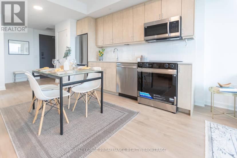 909 - 223 Princess Street — photo 4 of 24