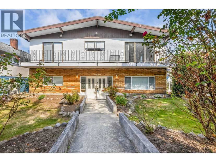 651 E 17TH AVENUE, Vancouver, photo 2
