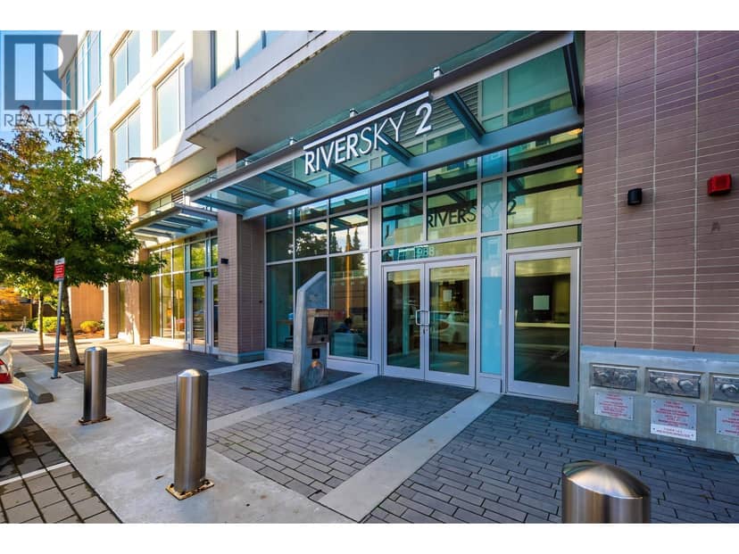 810 988 QUAYSIDE DRIVE, New Westminster, photo 2