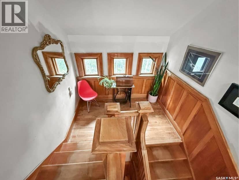 735 Sidney STREET E — photo 27 of 40
