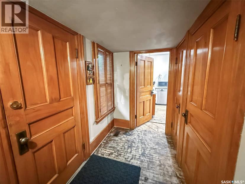 735 Sidney STREET E — photo 23 of 40