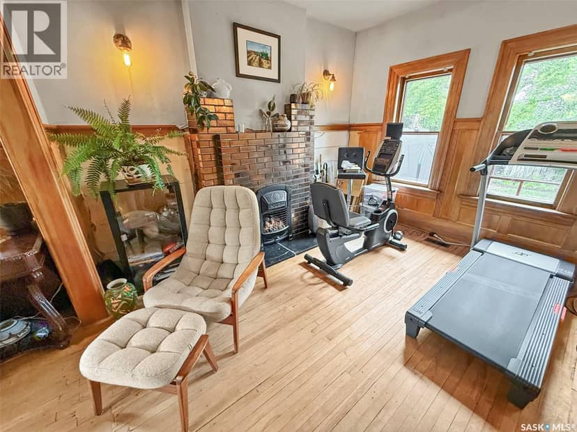 735 Sidney STREET E — photo 20 of 40