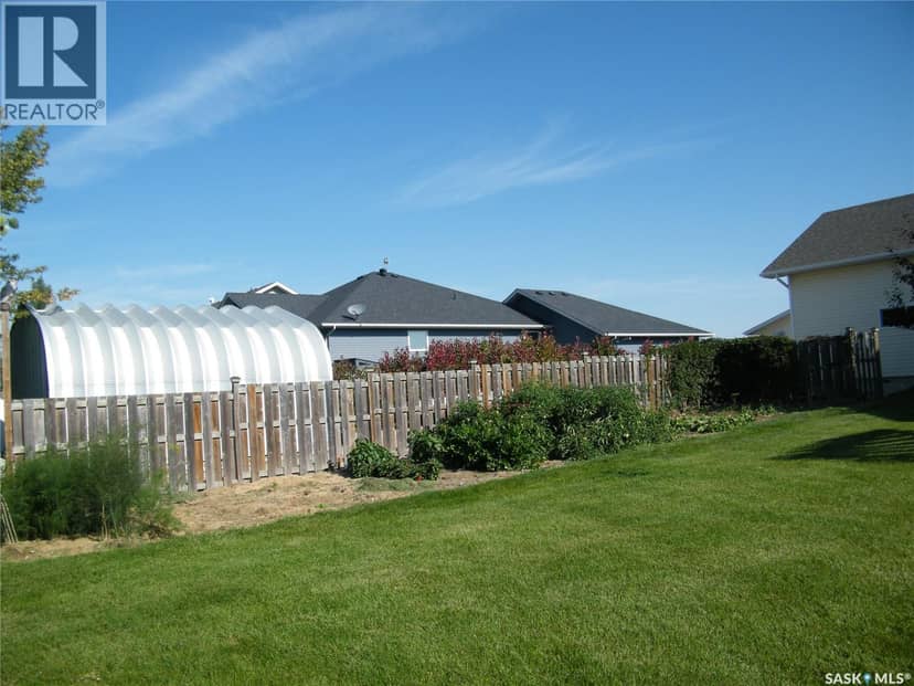 26 Pape DRIVE — photo 10 of 40