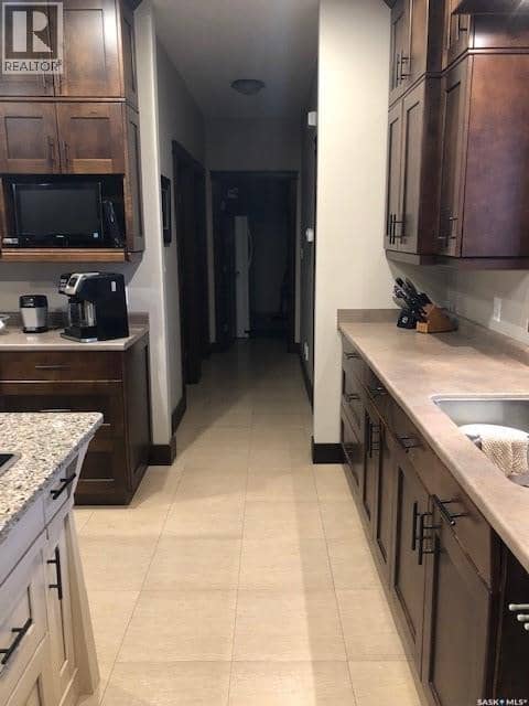 26 Pape DRIVE — photo 15 of 40