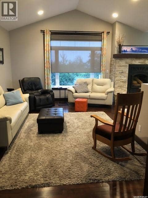 26 Pape DRIVE — photo 17 of 40