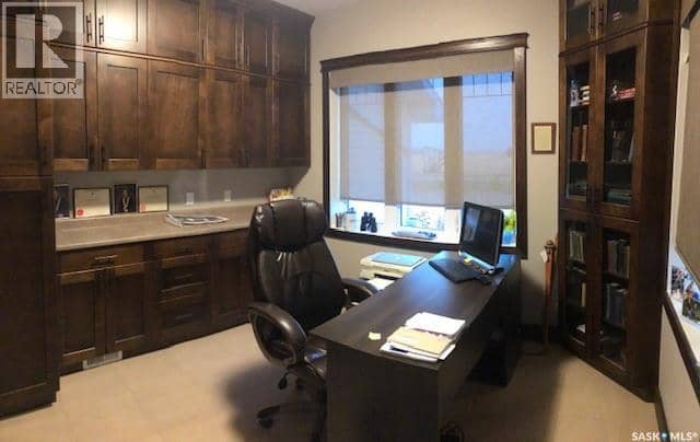 26 Pape DRIVE — photo 23 of 40