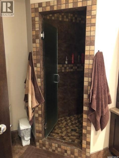 26 Pape DRIVE — photo 36 of 40