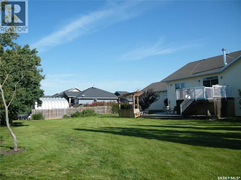 26 Pape DRIVE — photo 7 of 40