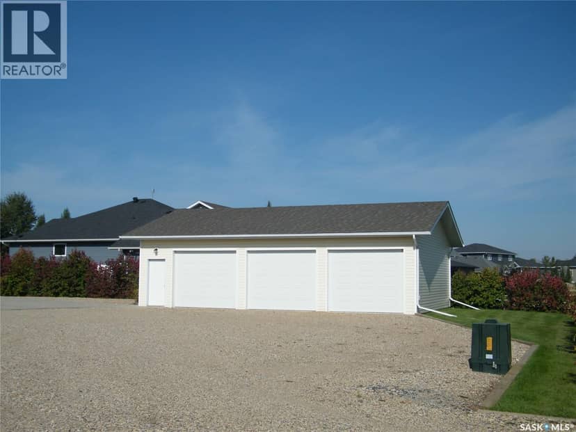 26 Pape DRIVE — photo 9 of 40