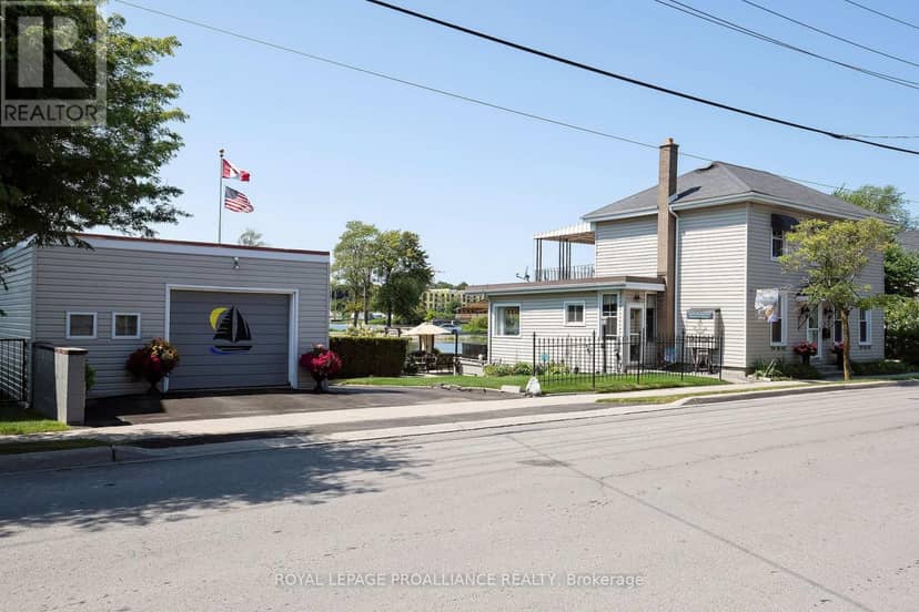 70 Front Street S, Belleville, photo 2