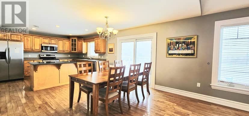 53 Bonavista Avenue — photo 15 of 40