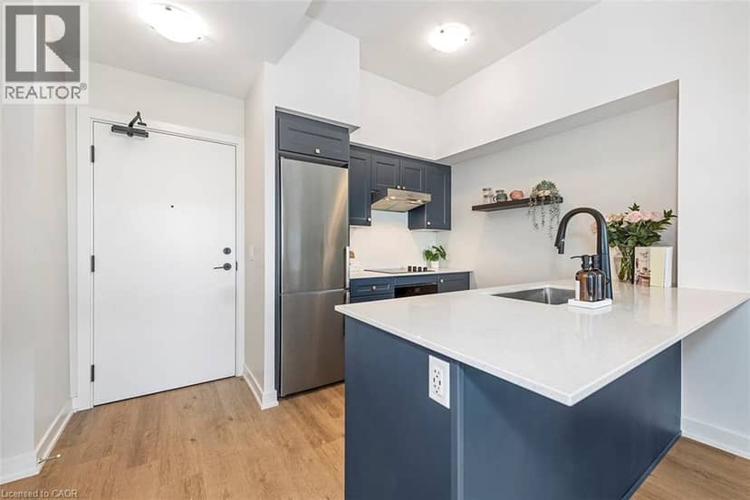 600 NORTH SERVICE Road Unit# 606 — photo 4 of 40