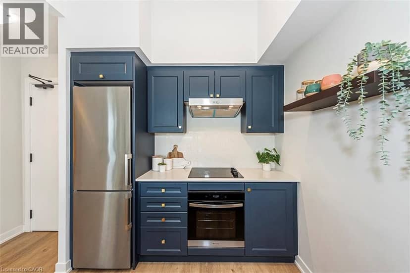 600 NORTH SERVICE Road Unit# 606 — photo 9 of 40