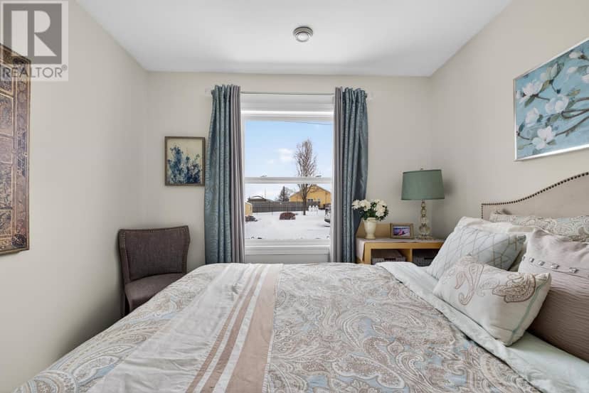 125 Lady Slipper Drive N — photo 23 of 40