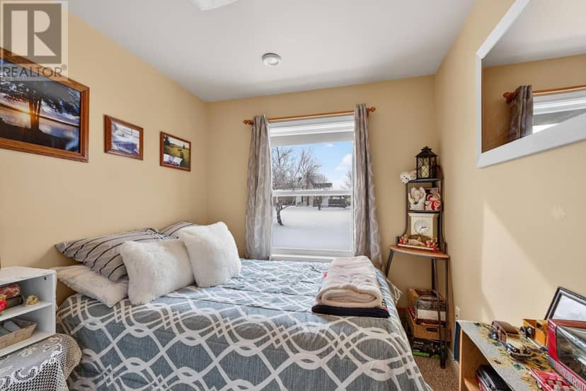 125 Lady Slipper Drive N — photo 28 of 40