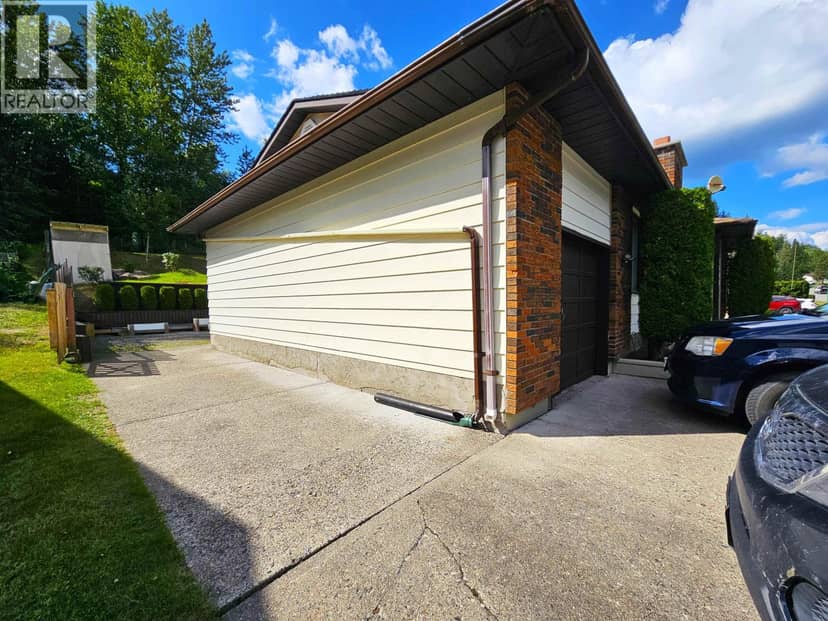 3881 BELLAMY ROAD, Prince George, photo 8