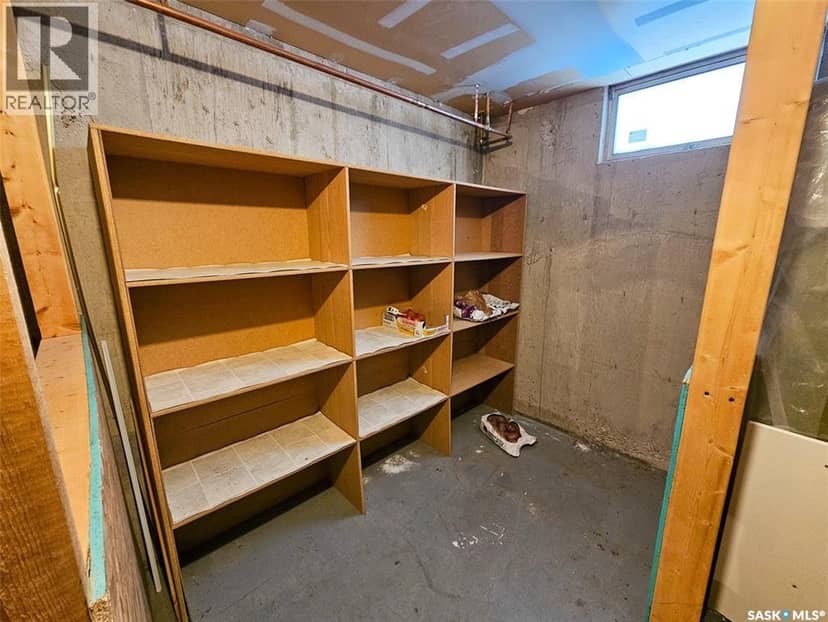 8 320 13th AVENUE NE — photo 9 of 12