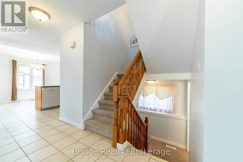 551 Ontario Street — photo 17 of 40
