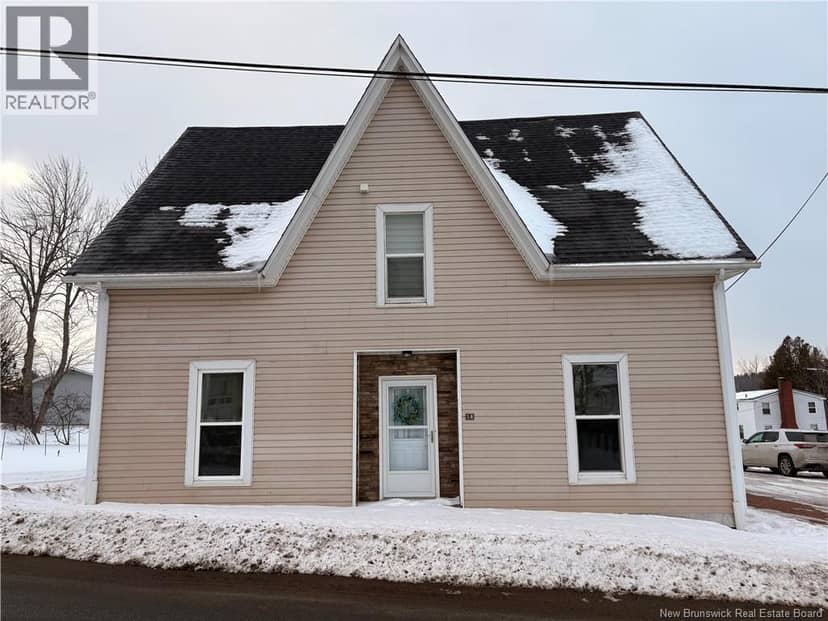 18 Carleton Street — photo 1 of 5
