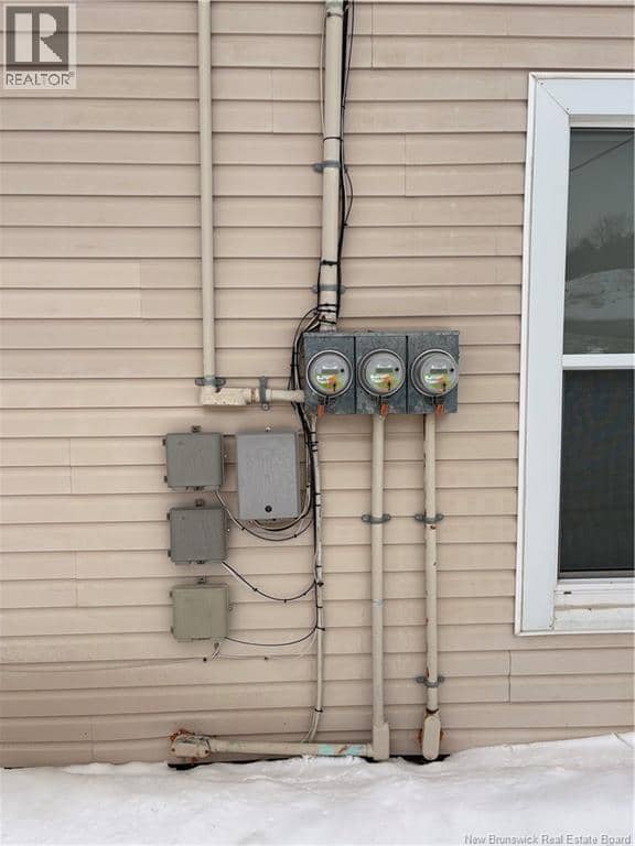 18 Carleton Street — photo 3 of 5