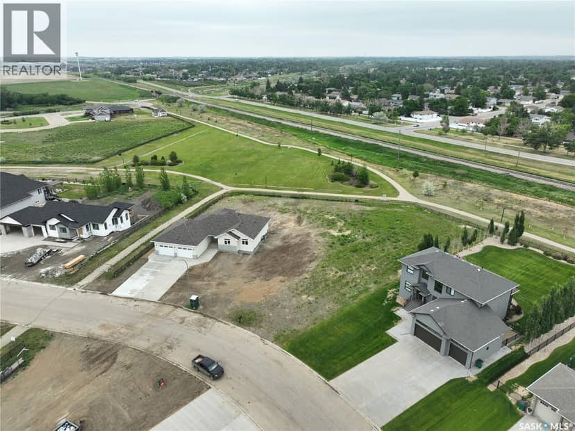 236 Iron Bridge DRIVE, Moose Jaw, photo 2