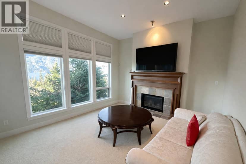 700 OCEAN CREST DRIVE, Furry Creek, photo 6