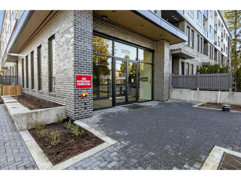 512 14778 106 AVENUE, Surrey, photo 2