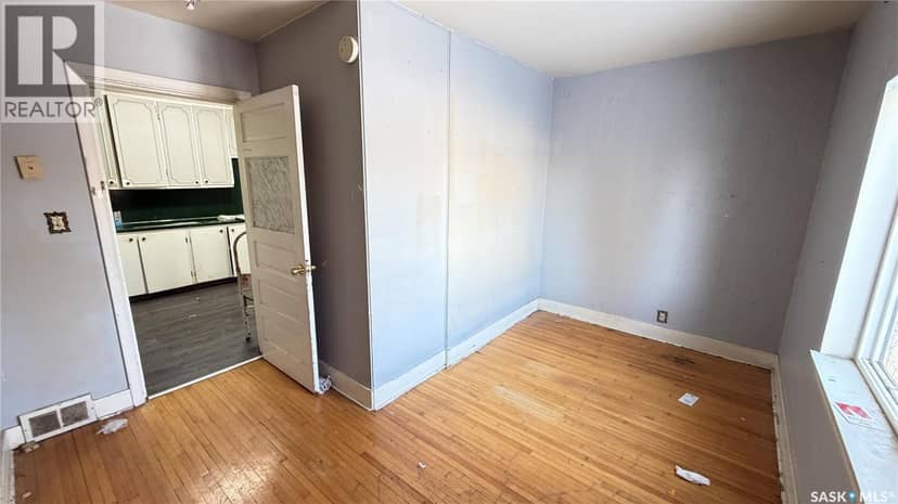 260 Ferguson STREET — photo 10 of 32