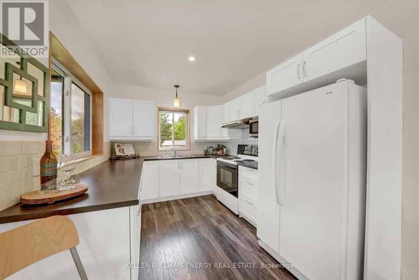 326 Cressy Bayside Road — photo 16 of 40
