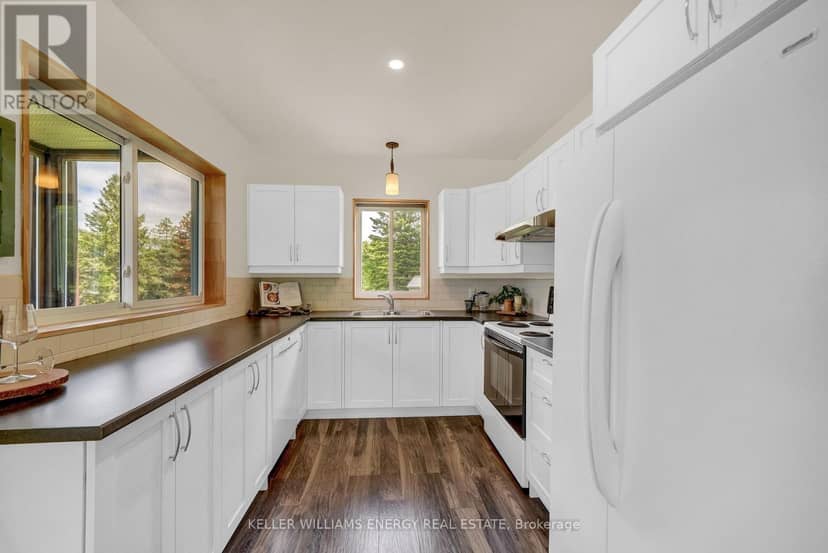 326 Cressy Bayside Road — photo 17 of 40