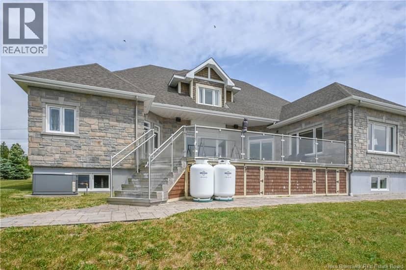 4261 rue Anthony Street — photo 5 of 40